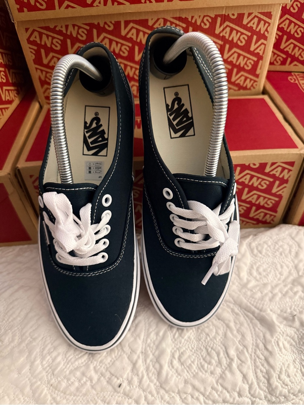 BRAND NEW Vans Authentic - Color Theory Scarab Dark Green Men 8/Women 9.5 - Picture 2 of 5